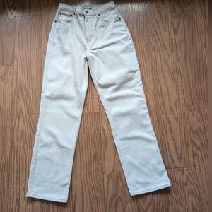 Abercrombie 90’s Straight Ultra High-Rise Jeans